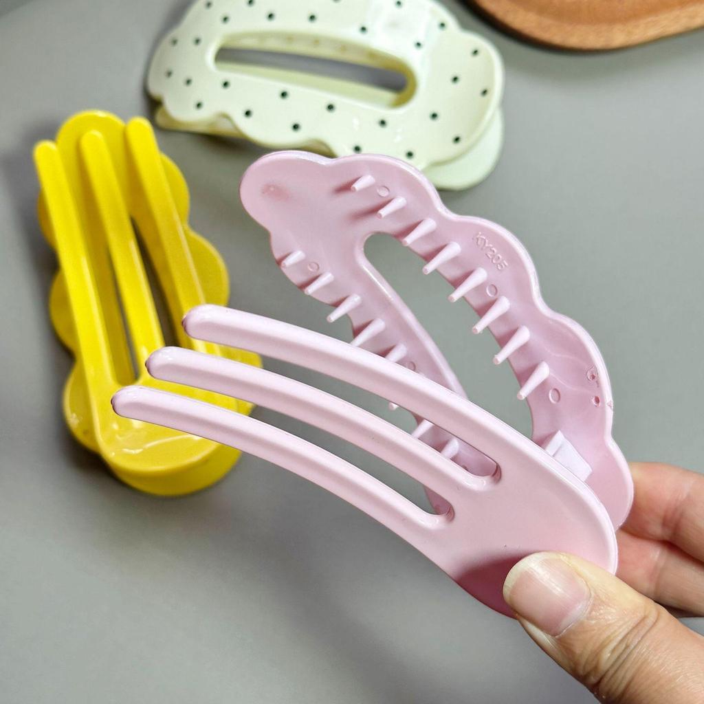 Korean Irregular Cloud Hair Claw Duckbill Clip - Dopamine Style for Women, Flat Head Comfort, Yoga-Friendly (2026 Edition)