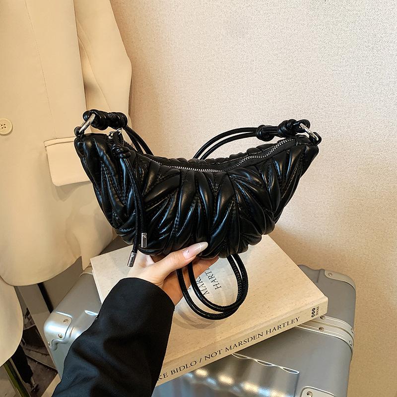 Niche Embroidery Thread Bag Women's New Fashion Messenger Bag Versatile Single Shoulder Underarm Dumpling Bag Croissant Bag