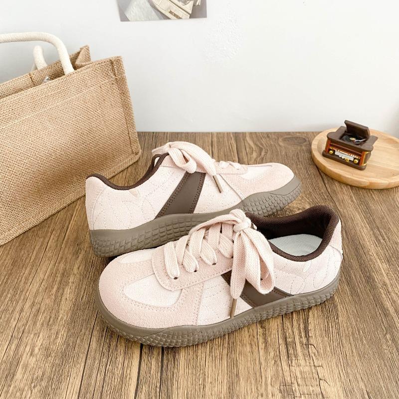 Thick Soled Board Shoes for Women, Niche Flat Bottomed  New Casual Sports Shoes, Fashionable and Versatile