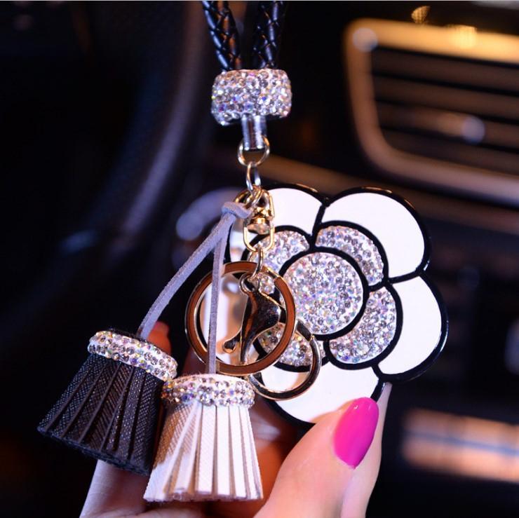 Camellia Flower Auto-Innenausstattung, Kristallleder, Auto-Schulterpolster, Schlüsseltasche, Taschentuchbox, Armlehnenmatte, Anhänger, Spiegelhaken