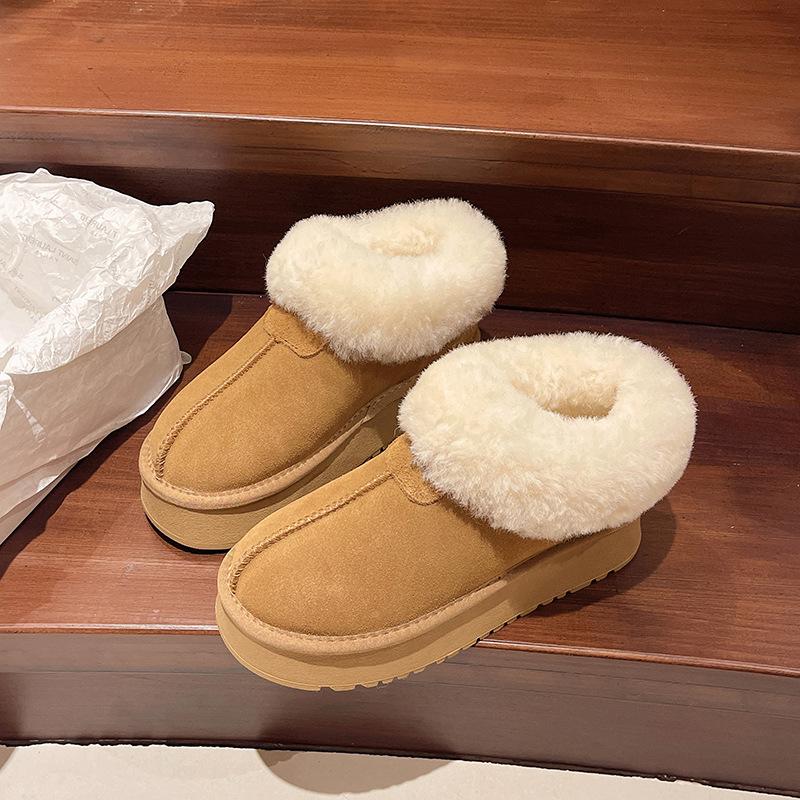 Small thick-soled low-top snow boots women's sheepskin and fur integrated 2025 new one-pedal winter wool cotton shoes