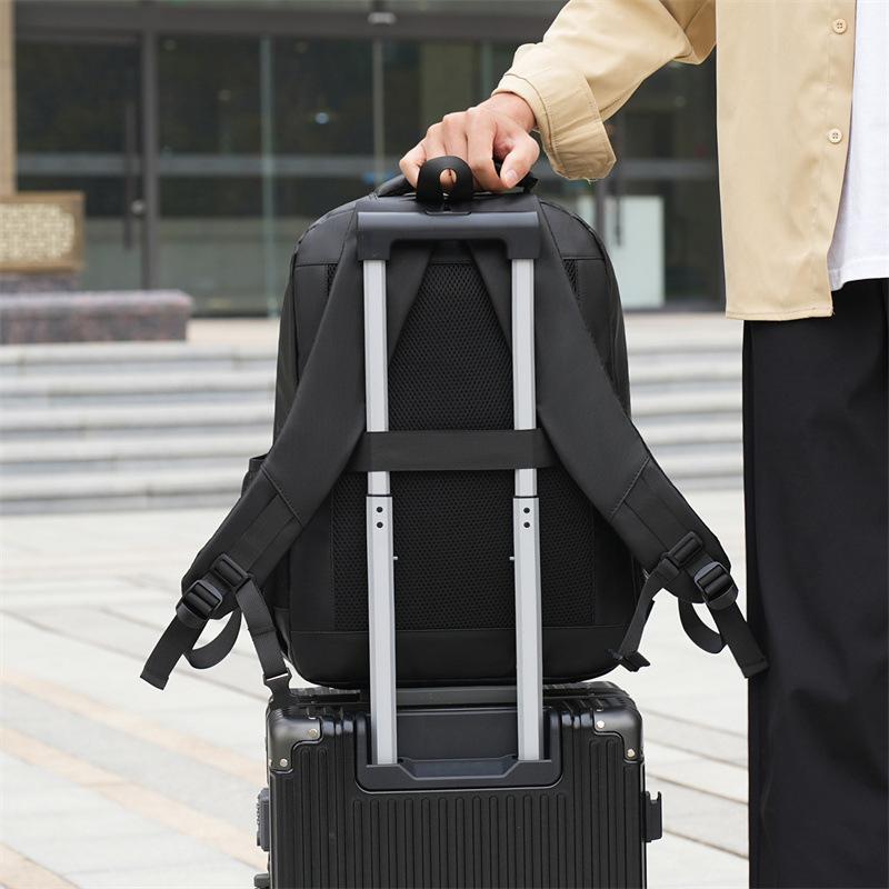 Schoolbag New Backpack Men's Large Capacity Outdoor Commuter Travel Leisure Backpack Middle College Student Commuter Backpack