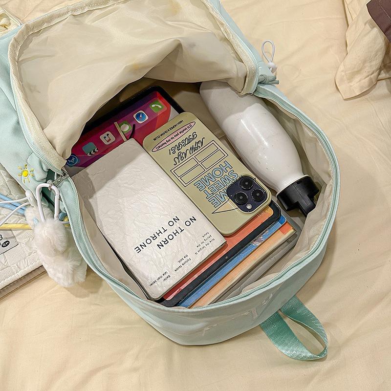 The New Schoolbag Is High-value, Fresh and Sweet, Candy-colored Backpack, Lightweight and Large-capacity Backpack for Junior High School Students.