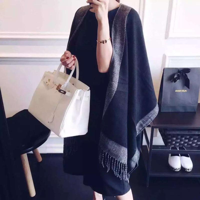 New in autumn and winter, fashionable versatile gray and black double-sided large shawl women's thermal scarf