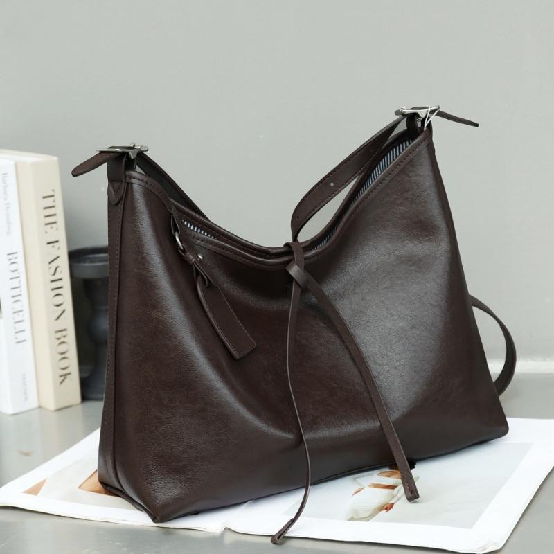 Underarm Bag Woman Vintage Vegetable Tanned Cowhide Bag Woman Shoulder Bag Large Capacity Bag