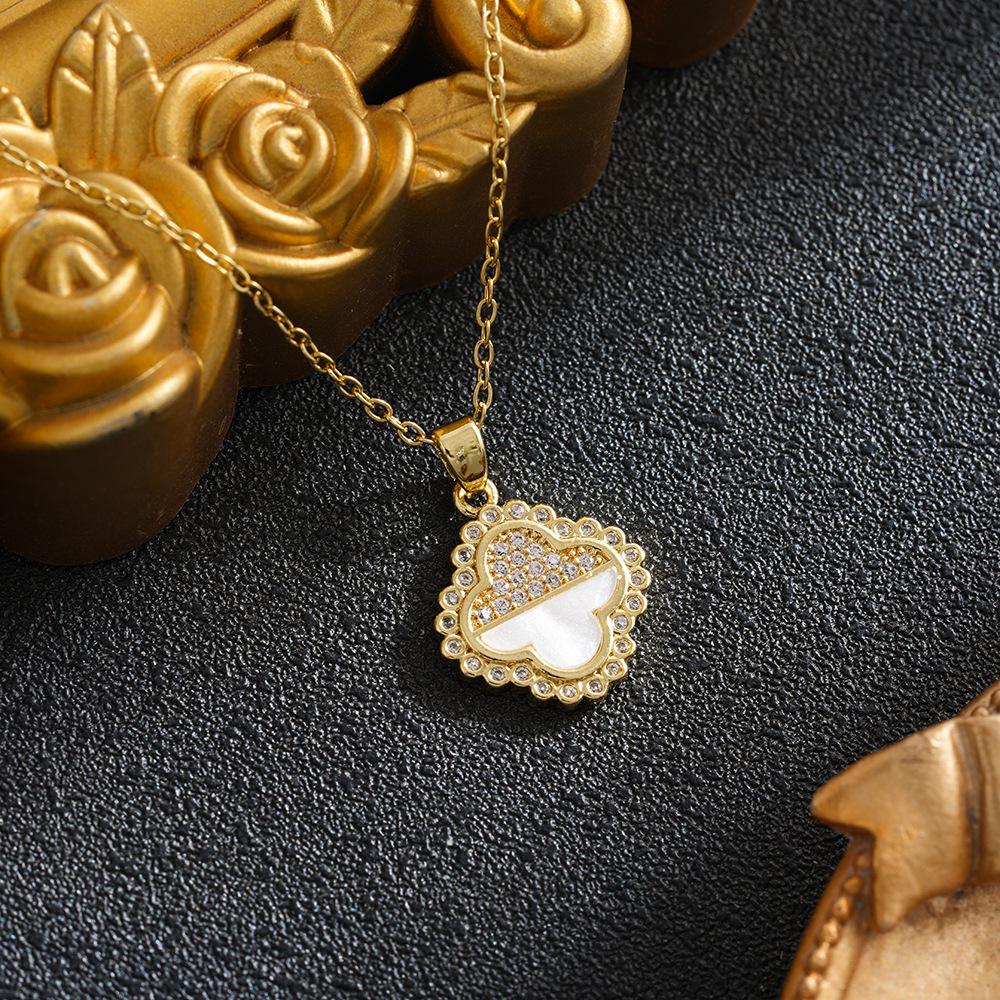 Four-Leaf Clover KT Cat Necklace with Zircon Inlay and Gold-Plated Copper Charm