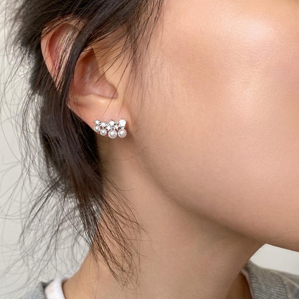 925 Silver Needle Australian White Curved Pearl Stud Earrings Gentle French Light Luxury Curved Niche Design Daily