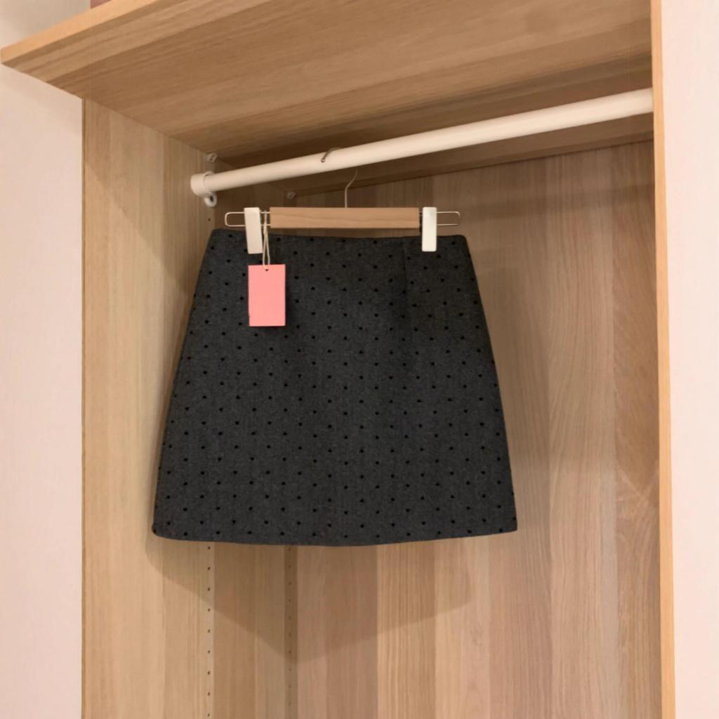 Korean Polka Dot Woolen A-line Skirt – High Waist, Hip-Hugging, Autumn/Winter Style