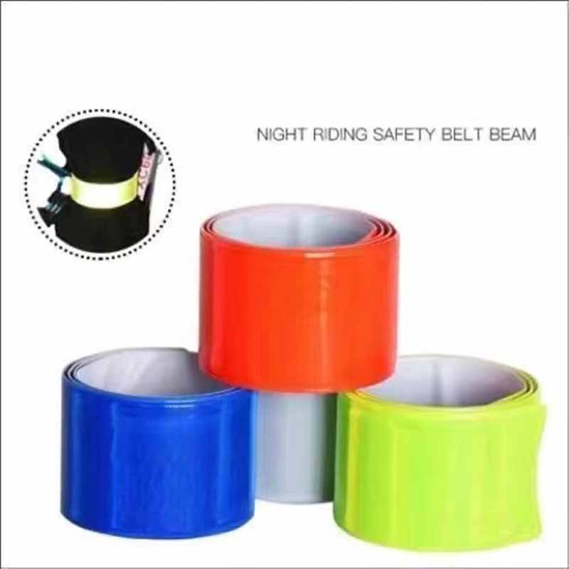 Braccialetto con Strisce Fluorescenti Riflettenti Cintura di Fissaggio per Gambe da Ciclismo Nastro Riflettente Attrezzatura da Esterno per Ciclismo Braccialetto di Avvertimento di Sicurezza