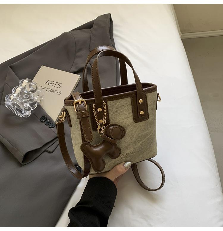 

В этом году популярная сумка-ведро женская 2025 новая осенне-зимняя универсальная ins на плечо сумка-мессенджер популярная сумочка without pendant