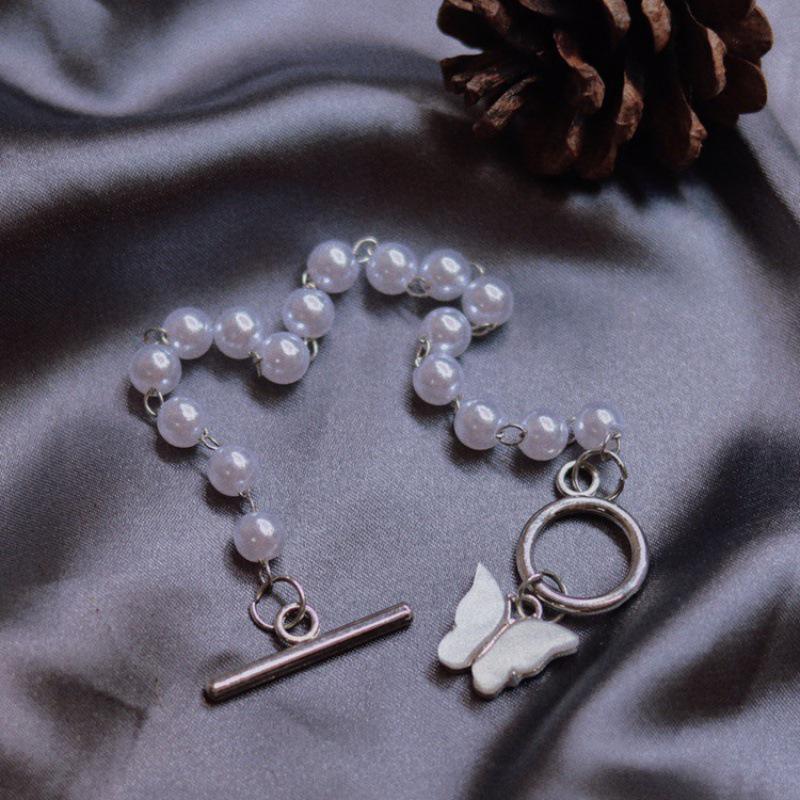 Japanese-Korean Butterfly Pearl Bracelet for Women: Retro, Elegant & Simple Friendship Jewelry