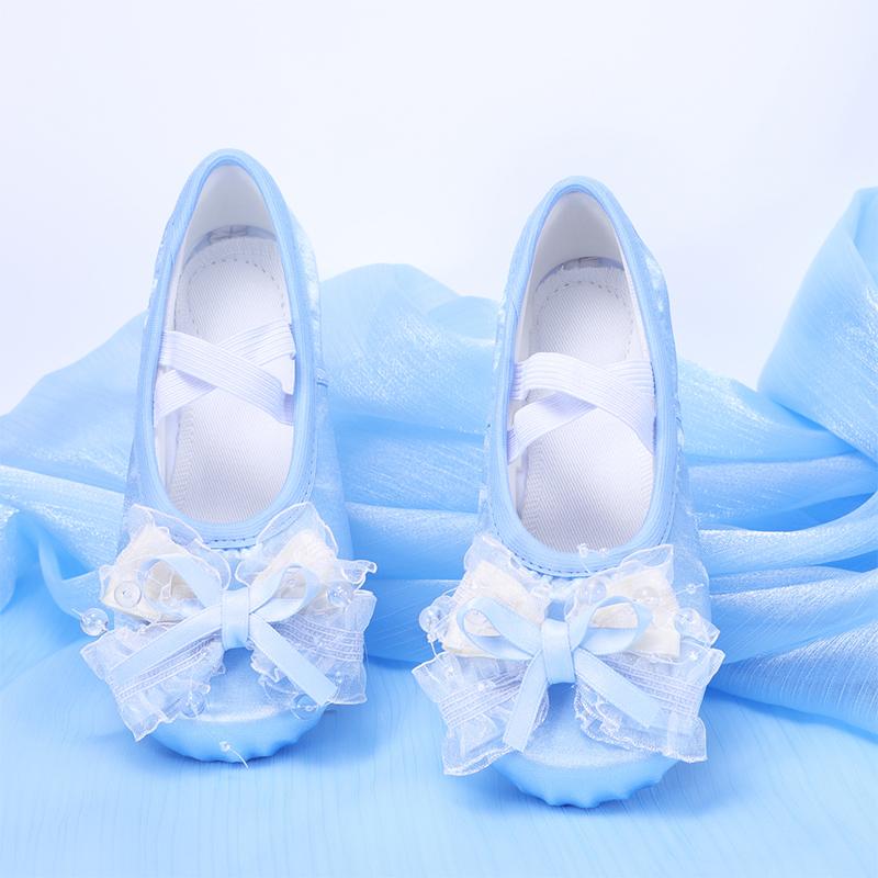 Girls Dance Shoes Soft-Soled Practice Shoes Satin Ballet Shoes Baby Dancing Shoes Cute Stage Performance Cat Claw Shoes