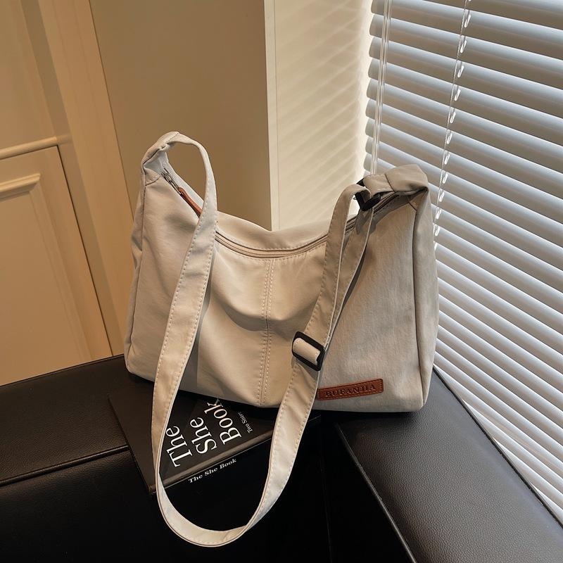 Large Capacity Bag Women's Spring and Summer New Shoulder Messenger Bag Casual Versatile Class Tote Bag