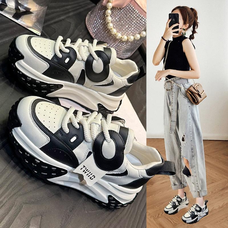 Dad Shoes Women's 2026 Autumn New Thick soled Leather Sports and Leisure Shoes Breathable Inner Height Increasing Women's Shoes