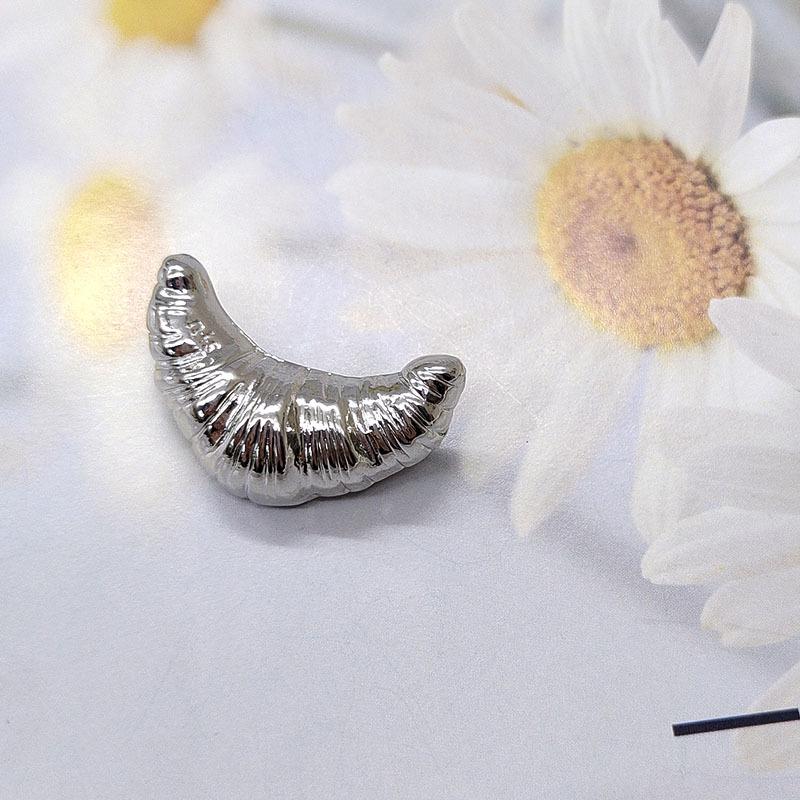 

Brooch - High-end, Niche, Premium Brooch, High-end Anti-glare Pin