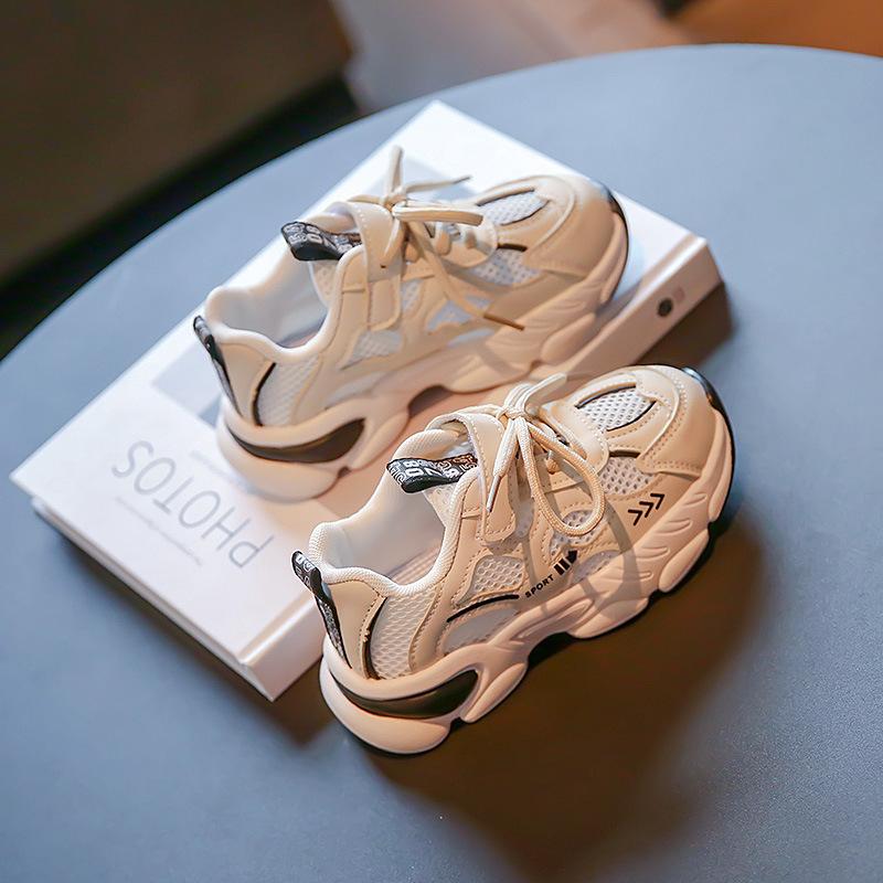 

Classmate girls sports shoes 2025 spring new children s soft-soled dad shoes medium older children s girls running white shoes 31