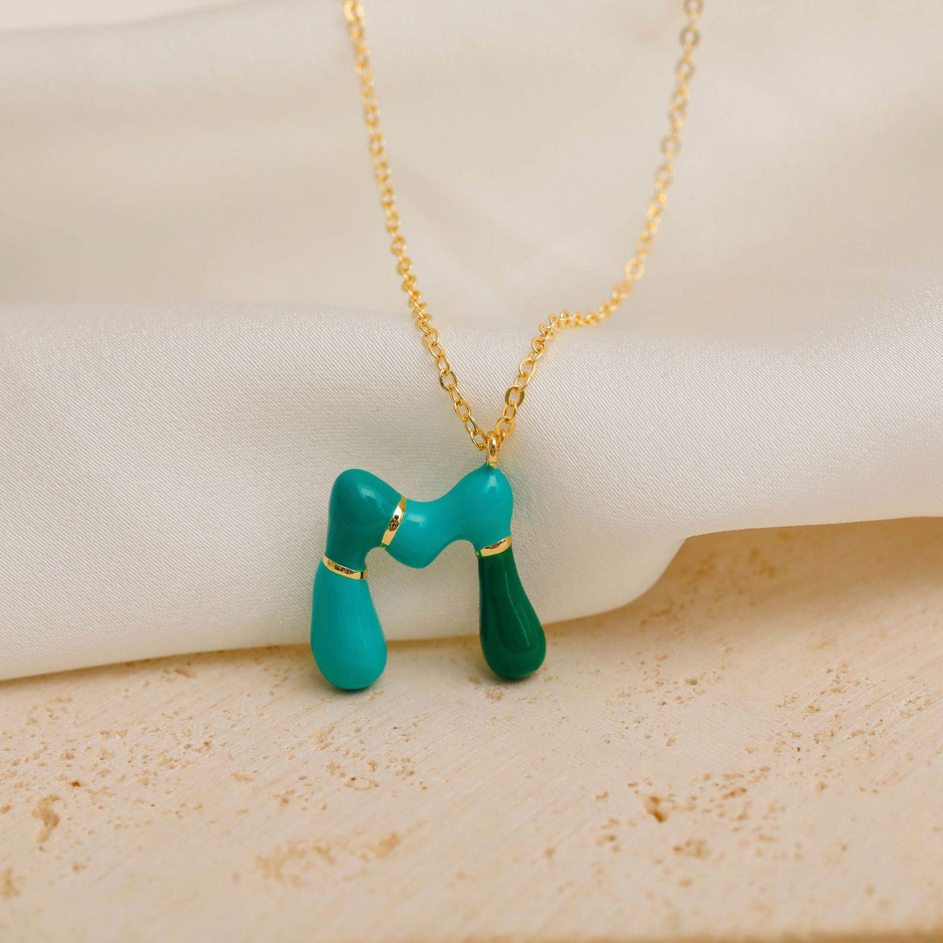 

Красочное эмалевое ожерелье-подвеска с алфавитом из 26 букв 14k gold-plated copper