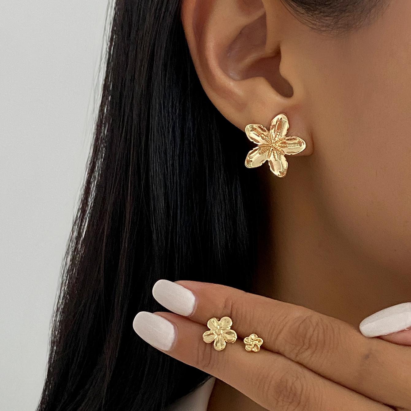 

Ingemark 4Pcs/set Creative Exquisite Flower Stud Earrings Women Elegant Temperament Party Birthday Earring Trendy Jewelry Gift