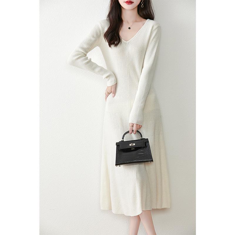 

Women s Pure Wool V-Neck Dress - Medium-Long Knit, Slimming Base Layer, Over-the-Knee 2XL (135-150 jin) білий