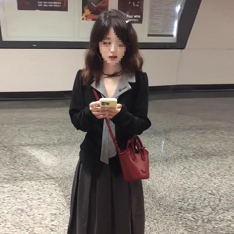 Women's High-Waisted Woolen Pleated A-Line Skirt - Mid-Length, Petite Fit, Autumn/Winter Solid Color Skirt with Good Drape.