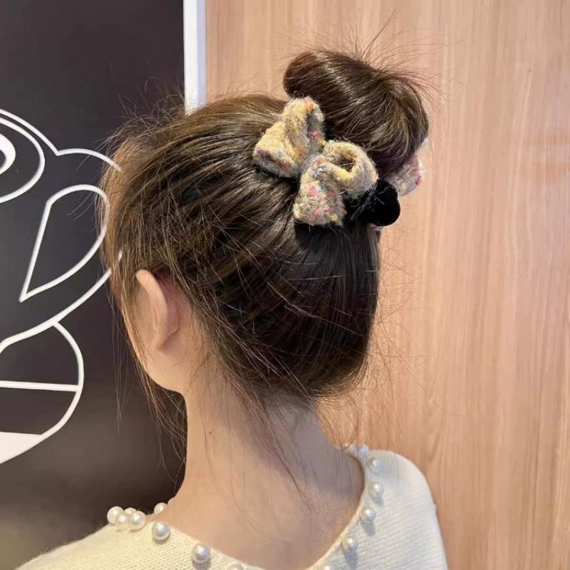New Knitted Hairpin Female Milk Curry Sweet Casual All-match Bow Hairpin Hair Pans Hair Ball Hair Accessories