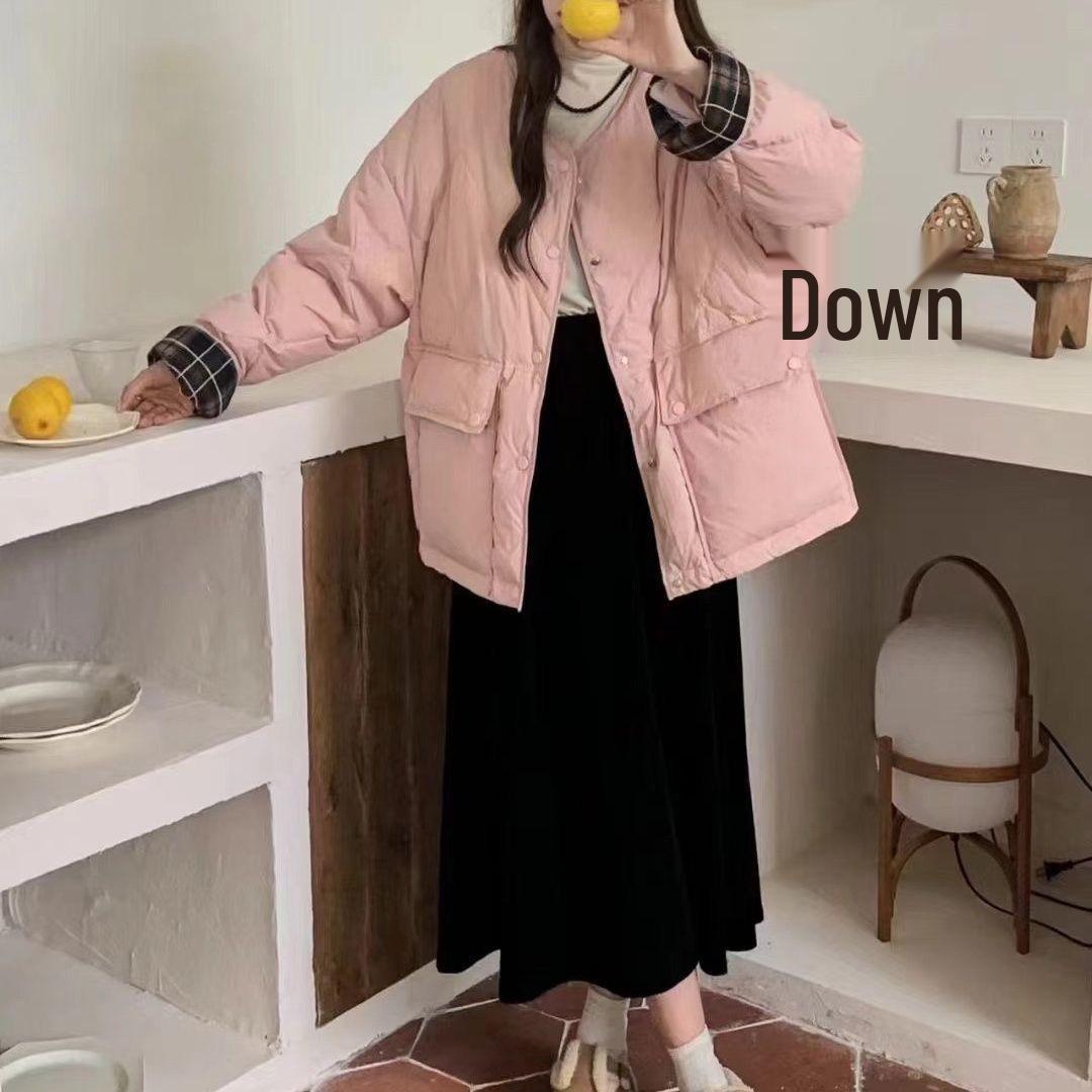 

Женская зимняя стеганая куртка-пуховик в клетку 2024, легкая верхняя одежда для миниатюрных, милый дизайн с круглым вырезом Extra Large розовый