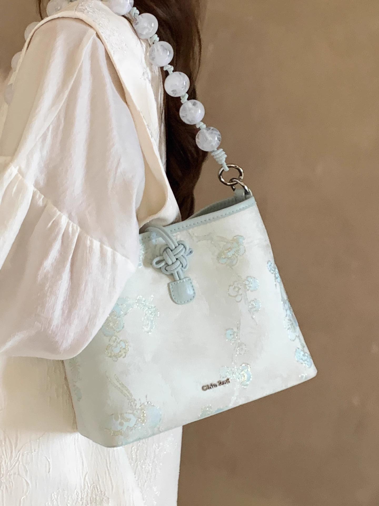 

Сумка-тоут Yanyu Danqing женская 2024 новая нишевая дизайнерская на одно плечо сумка-мессенджер синий