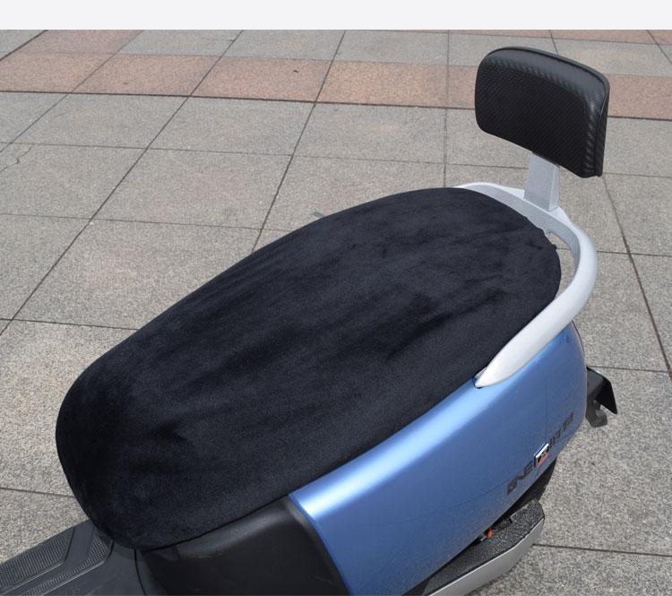 Plush Self-Heating Winter Seat Cover for Electric Vehicles