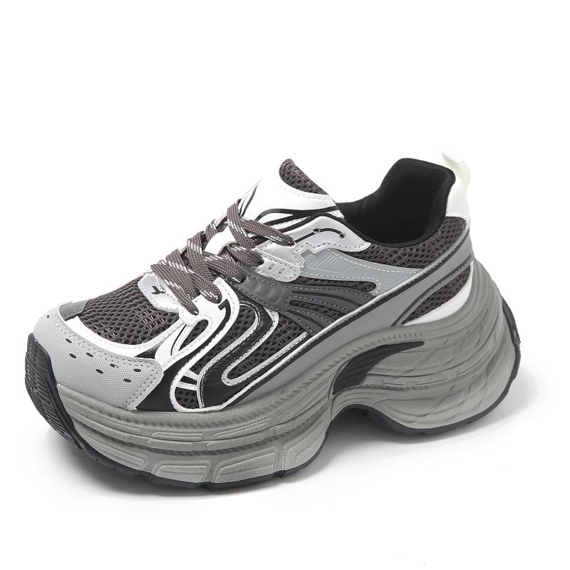 Thick-soled breathable dad shoes women 2025 new autumn Internet celebrity explosion increased versatile lightweight soft-soled sports shoes