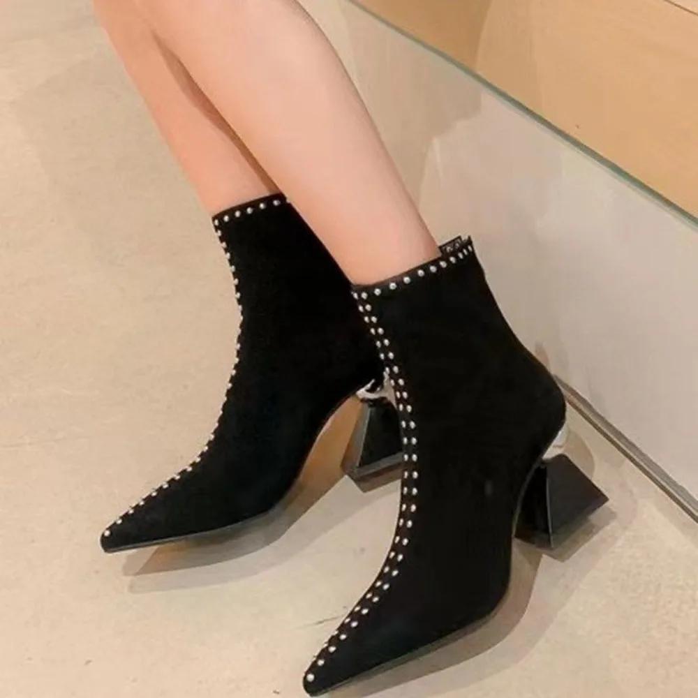 New Shallow Spring Autumn Women Ankle Boots Punk Pointed Toes Unqie Heels Designer High Heels Ladies Short Boots Back Zip