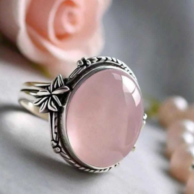 Niche Retro Design Oval Engraved Floral Ring Men and Women Personalized Trend Holiday Party Fashion Accessories Gifts
