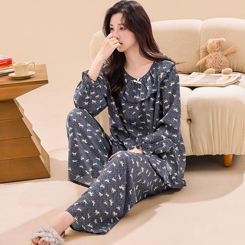 Women's Cotton Silk Chinese-Style Pajamas Set - Breathable, Comfortable, Doll Round Neck, Perfect for Spring and Summer.