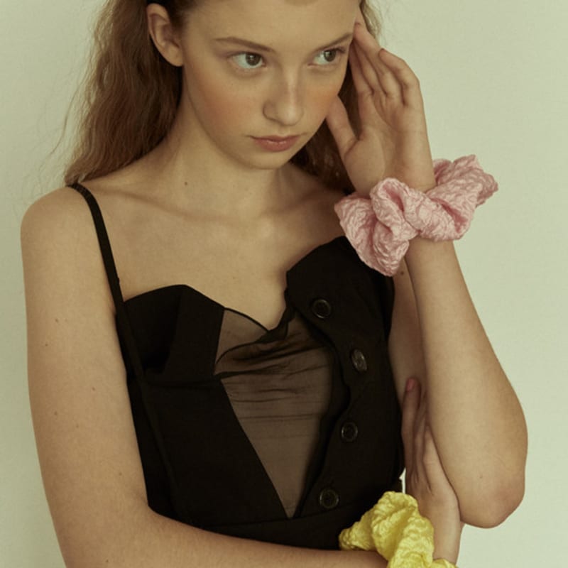 Elizabeth Moments Jacquard Scrunchie