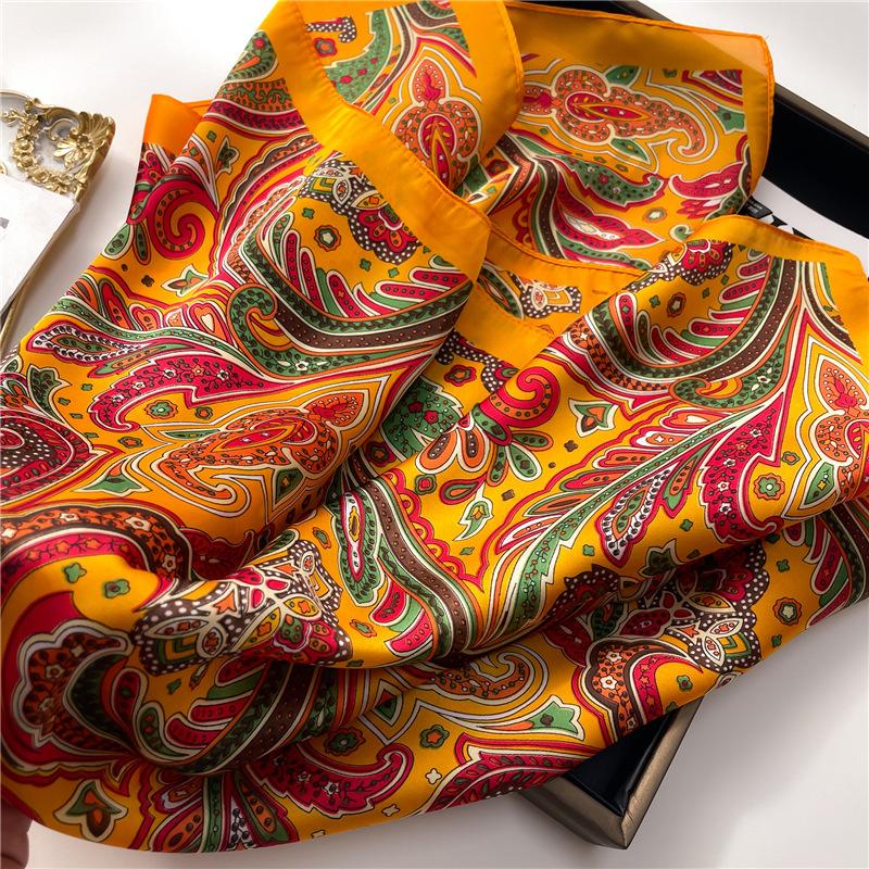 27.6in Vintage Paisley Print Square Scarf Multicolor Pattern Bandana Elegant Thin Sunscreen Head Wrap