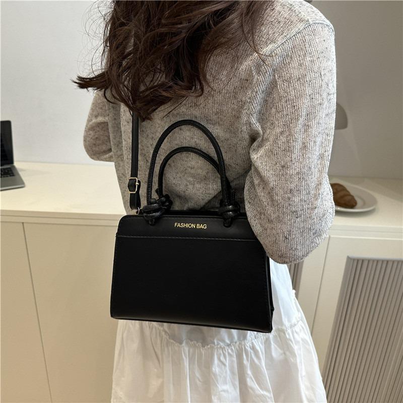 Retro Handbag Bag Ladies Summer New Texture Niche Large Capacity Hand Carry Tote Shoulder Messenger Bag