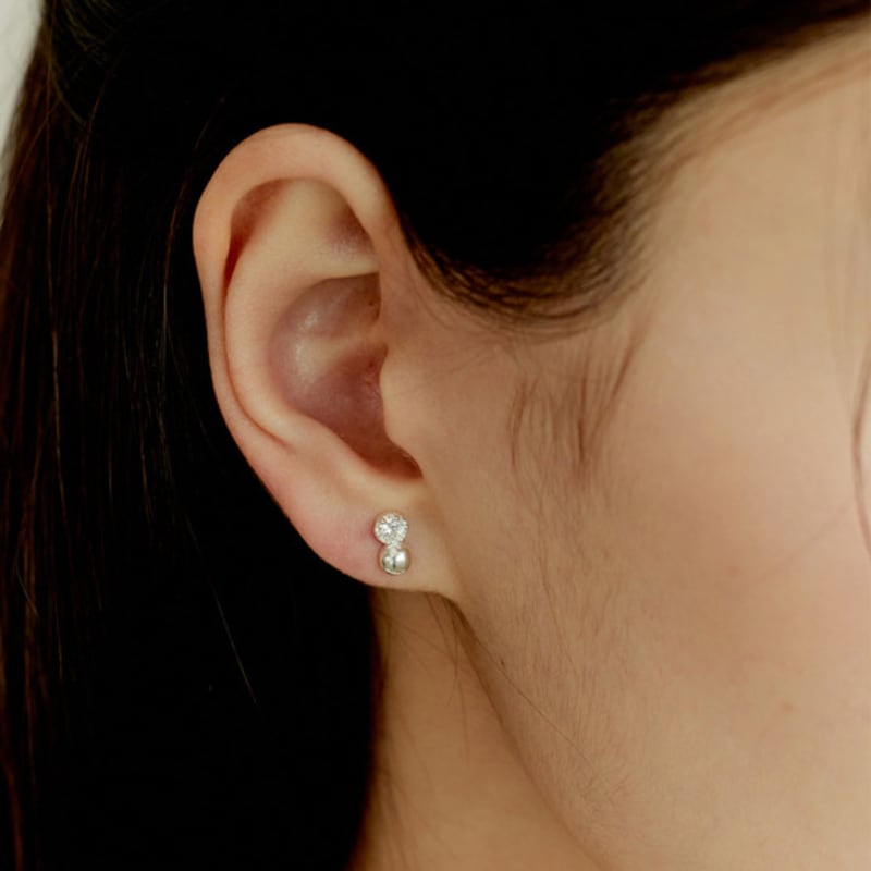 murmur [925silver]Snow cubic stud earrings