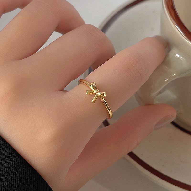 Adjustable Gold Bow Ring for Women: Blogger-Recommended Chic Open Design