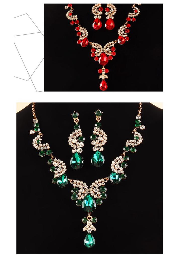 European & American Sparkling Water Drop Necklace & Earring Set: Light Luxury Fashion for Wedding Dress