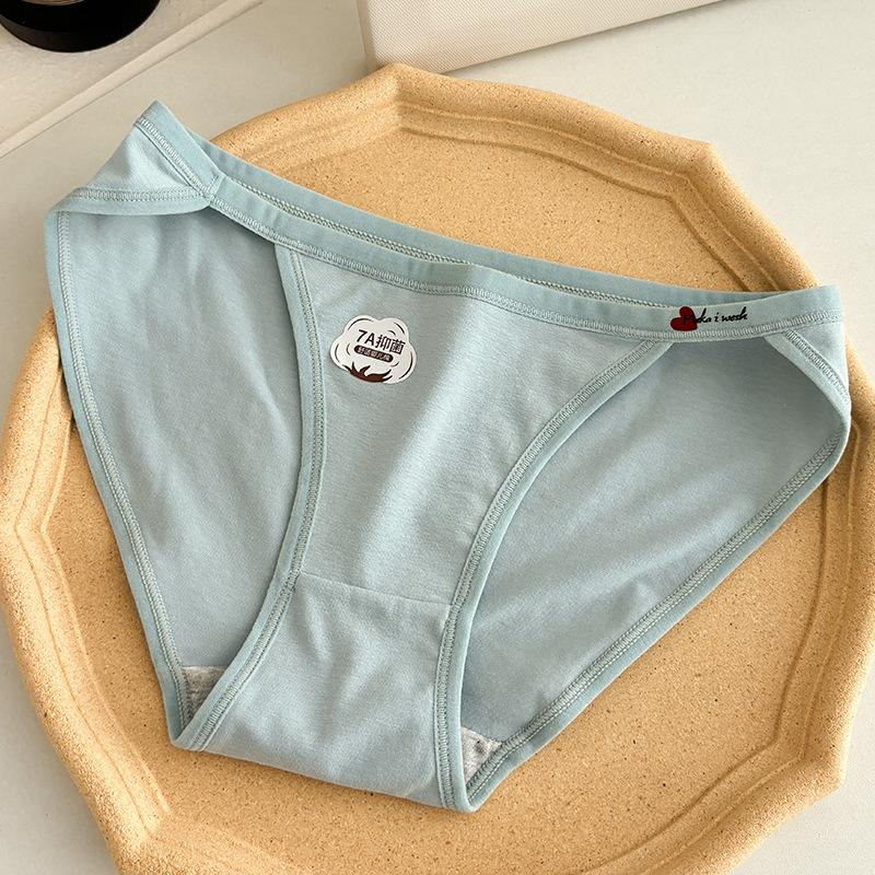 Ladies Spring and Autumn Cotton Grade 7A Antibacterial Comfortable Breathable No Trace Underwear