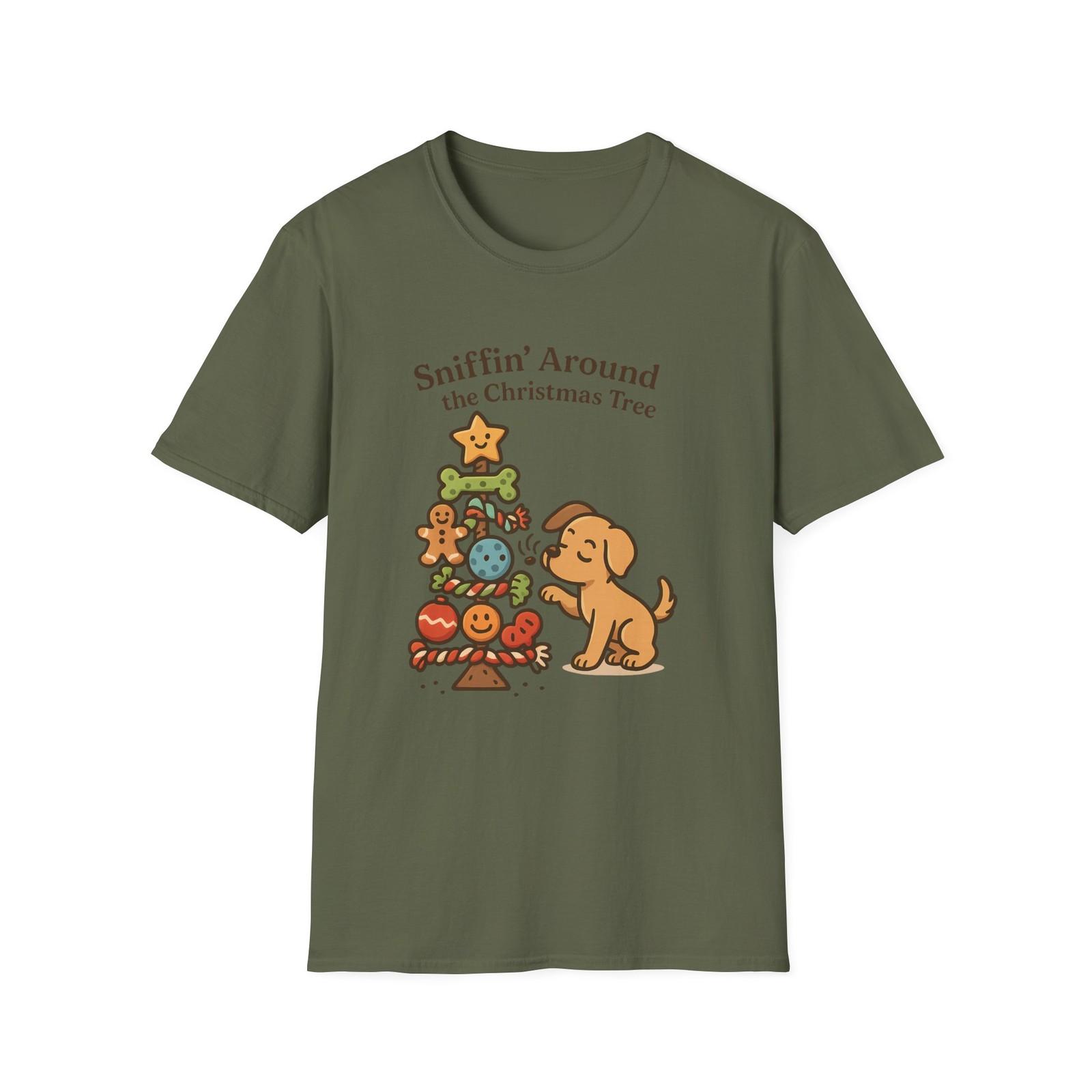 Unisex Softstyle T-Shirt Mens Womens Tees Top Sniffin’ Around the Christmas Tree Funny Dog Holiday S