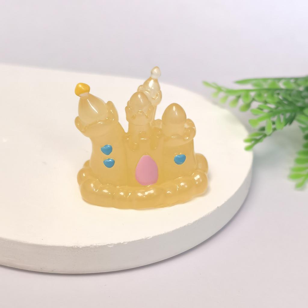 Resin Luminous Castle 4 Styles Colorful 3D Castles Minaitures for Scrapbook DIY Accessories Home Decor Dollhouse Accessories
