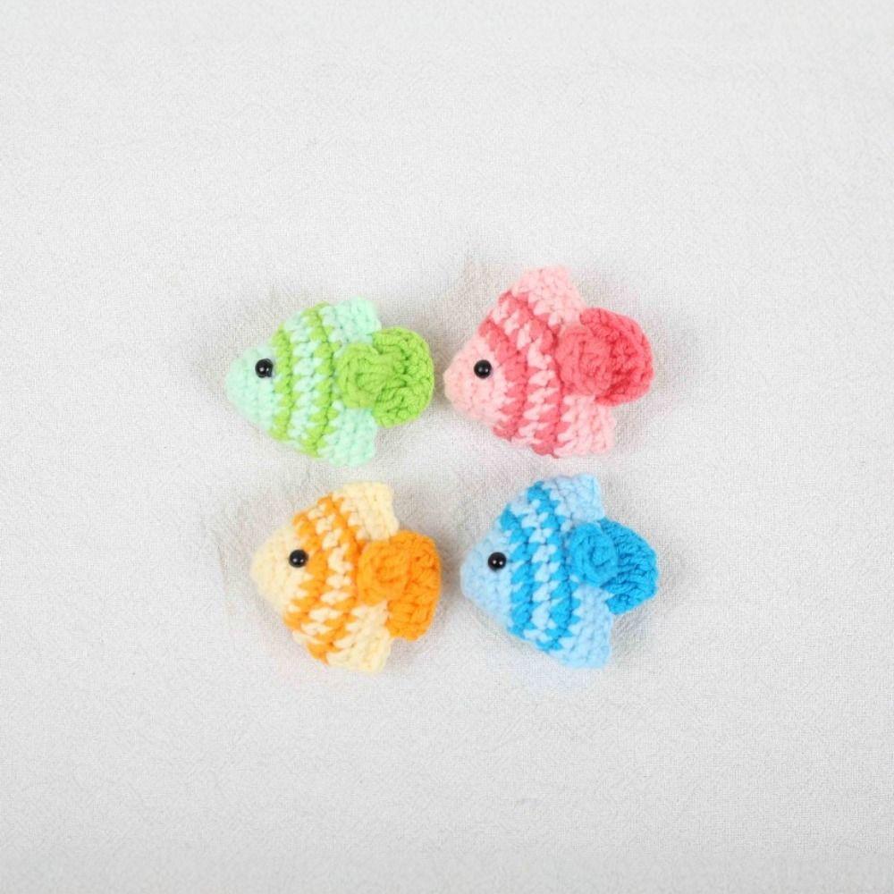 Handmaking Crochet Keyrings Multicolor Knitted Fish Pendant Mini Fish Keychains Bag Charm