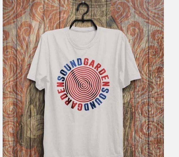 

Soundgarden Graphic Logo Vintage Rock Band Music Unisex T-Shirt M
