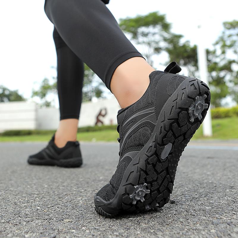 Elastic Hiking Shoes Anti-slip Trekking Camping Sneakers Unisex Breathable Climbing Sports Shoes Light Cross-training Shoes