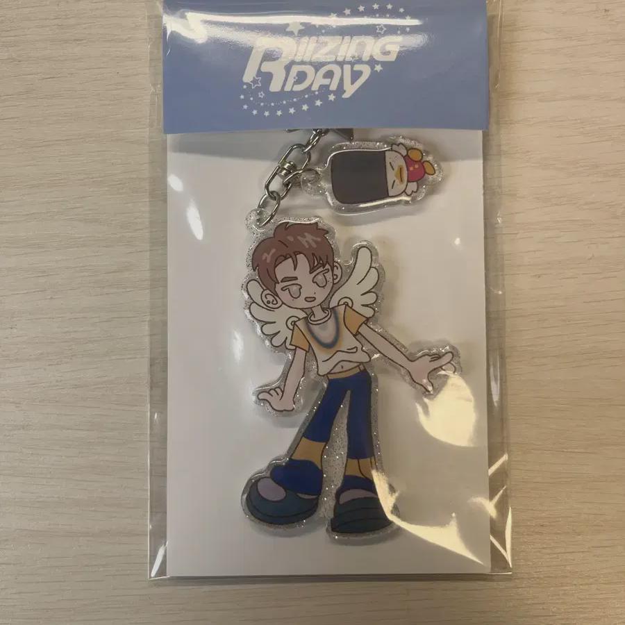 

Riize Sohee Rising Fancon Keyring