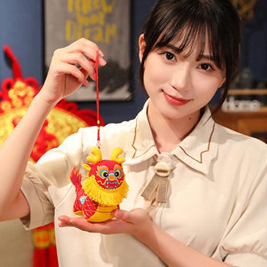 Pandantiv din pluș dragon în stil popular chinezesc Drăguț Zodiac Dragon păpușă Plushie Mascota Anului