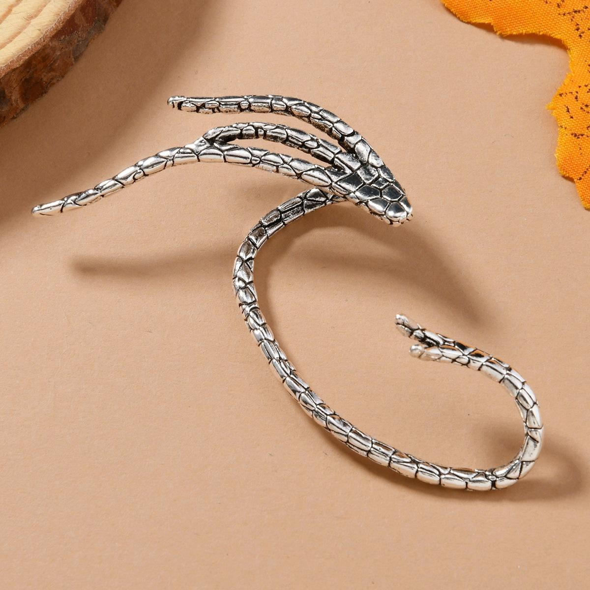 

Серьги из сплава в стиле ретро в виде осьминога, подвесные, персонализированные, в стиле панк, мужчины и женщины могут носить серьги без ушных отверстий