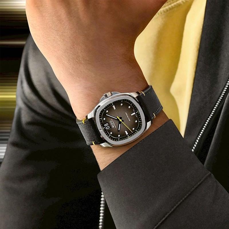 MIDO Helmsman Automatic Mechanical Movement 100 Meters Waterproof Unisex 39.2*40mm Gray Dial Stainless Steel Case Fabric Strap M049.526.17.081.01