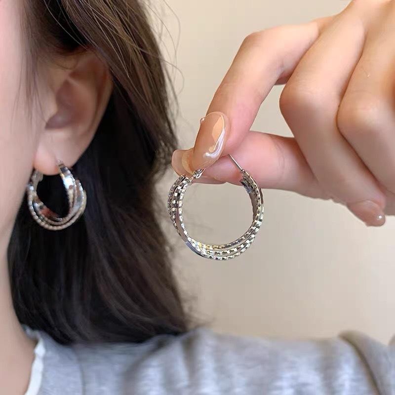 Geometric Minimalist Irregular Cool Style Earrings, Elegant and Fashionable, Suitable for All Occasions.