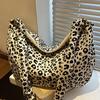 Autumn New Casual and Fashionable Leopard Print Pleated Messenger Bag High Value Simple Large Capacity Bag Women